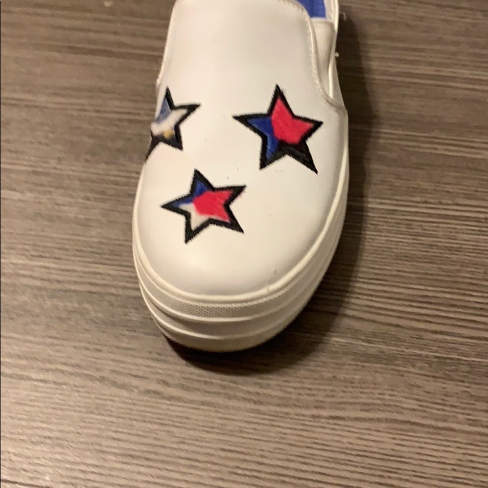 I AM SELLING SOME SKETCHERS THAT I NO LONGER WANT!